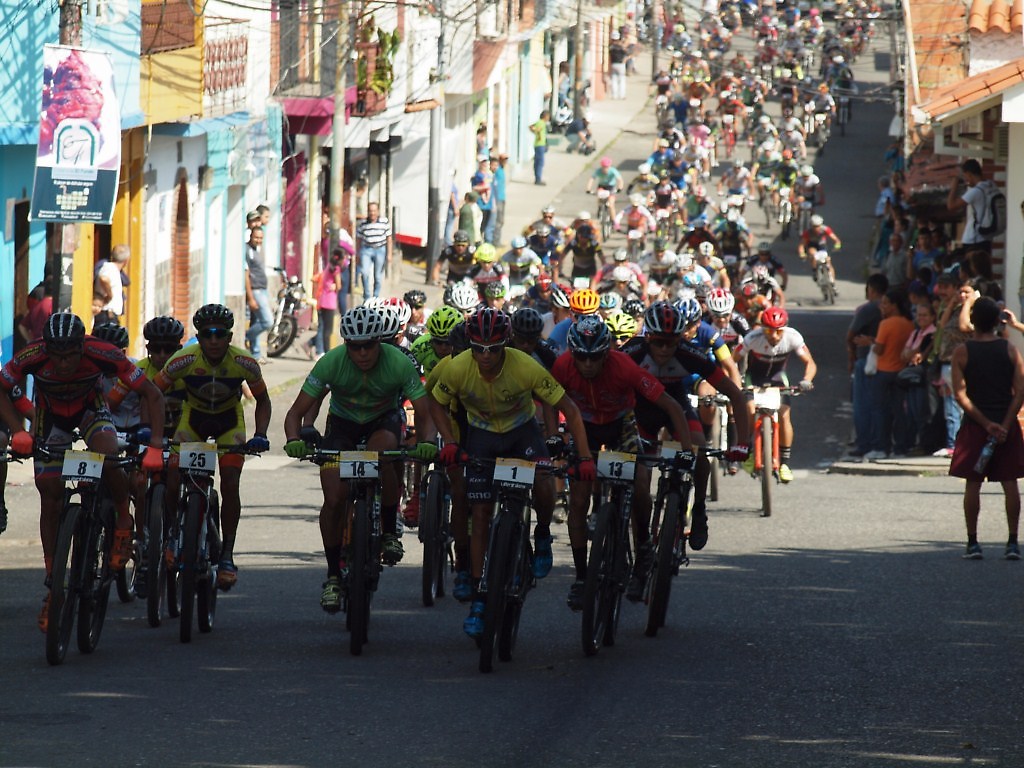 Mérida. XXII Vuelta a La Azulita en Bicicleta de Montaña, 2ª etapa
