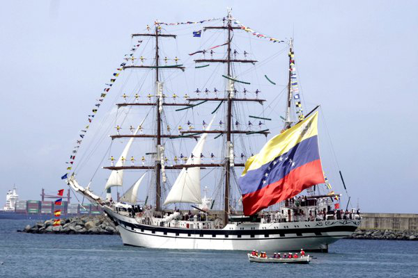 El buque-escuela Simón Bolívar