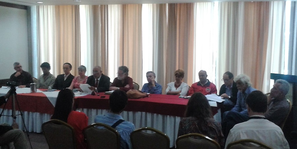 Integrantes de la Plataforma en Defensa de la Constitución Bolivariana en Rueda de Prensa