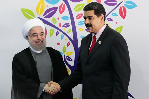 El presidente de Venezuela, Nicolás Maduro, recibe la Presidencia pro témpore del Movimiento de Países No Alineados (Mnoal), de manos de su homólogo de la República Islámica de Irán, Hasán Rouhaní, hasta el año 2019
