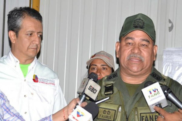 William Contreras y el General de División (Ej.) Pedro Luis Álvarez Bellorín