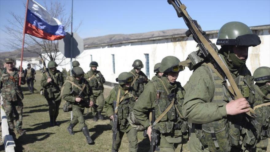 Unidades militares rusas como estas en Crimea, están llegando desde finales de agosto a territorio sirio, ya no se tratan de solamente de "instructores", se habla de soldados y milicianos experimentados