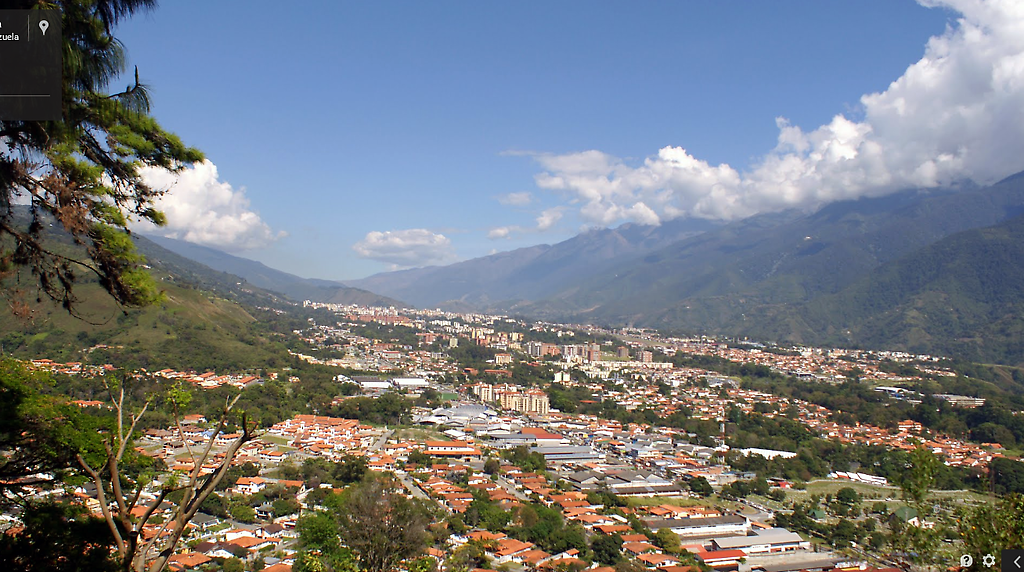 La ciudad de Mérida vista desde el cerro los Maitines, Sector La Pedregosa.