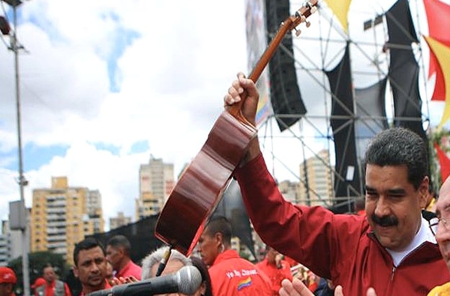 El presidente de Venezuela, Nicolás Maduro, participa en una manifestación en Caracas (capital venezolana), 1 de septiembre de 2016.