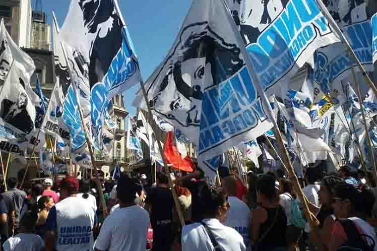 Movilización en Argentina en nueva jornada de lucha contra Macri