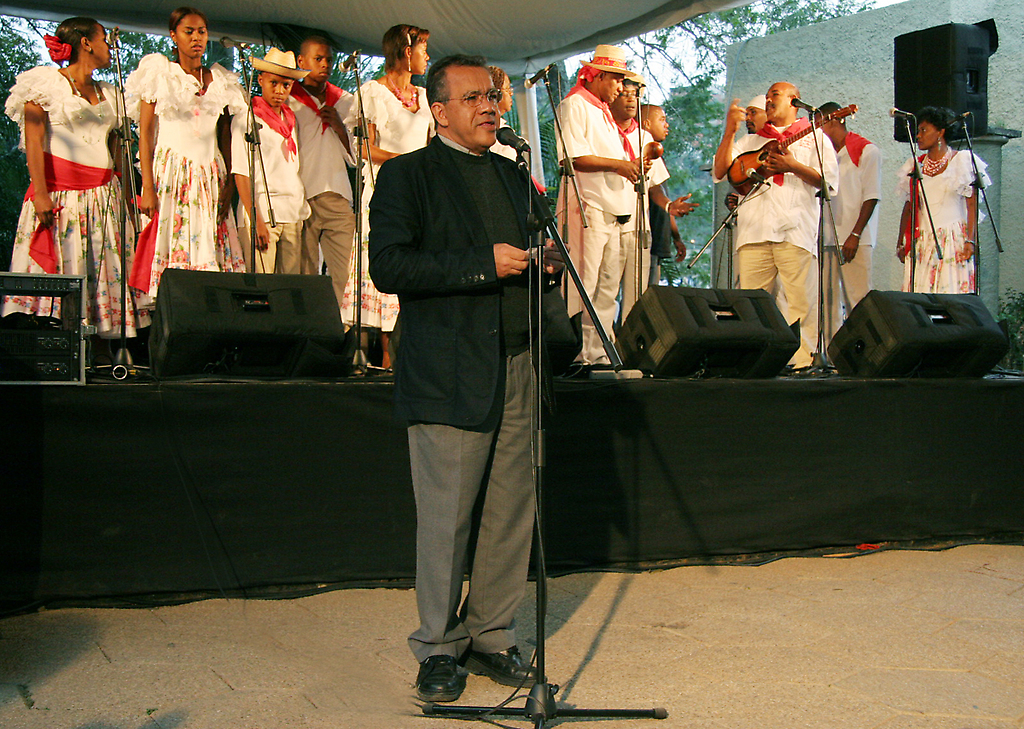 Agrupación San Juan de Curiepe presentada por Benito Irady