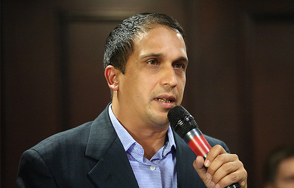 Edwin Rojas: “Fue un acto bochornoso porque más que una agresión contra Delcy Rodríguez, fue una agresión contra Venezuela”, expresó el parlamentario socialista