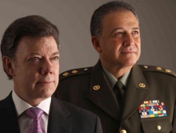 Santos y el General Óscar Naranjo