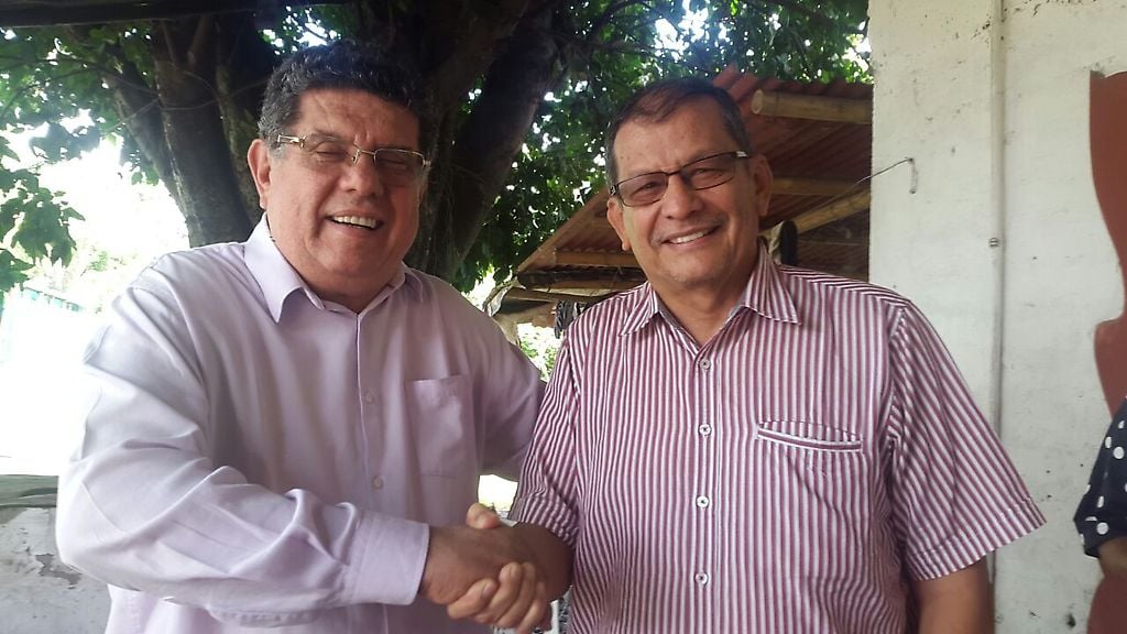Daniel Libreros, del Movimiento Ecosocialista de Colombia (izquierda) y el Maestro Miller Dussán Calderón (derecha)