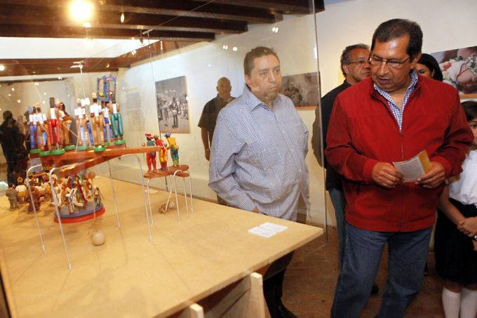 Adán Chávez titular de Cultura de visita en Pdvsa La Estancia Caracas.