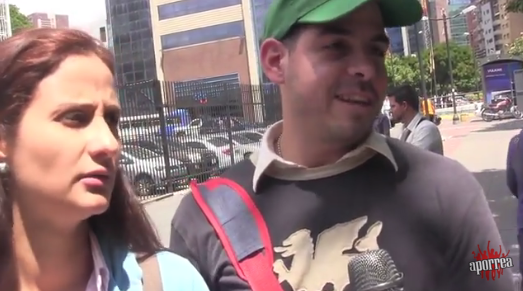 El aumento del pasaje me dio en bolsillo enormemente, dijo ella y para él además no se correlaciona, está en cien (100 Bs) y lo van a subir a trescientos (300 Bs), estamos hablando de un 200%, nos parece una locura