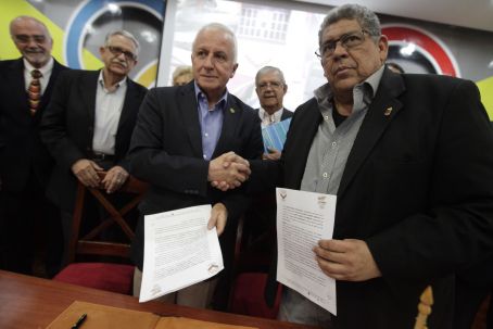 Baltasar Medina, quien ofreció una rueda de prensa en Caracas acompañado de su homólogo venezolano, Eduardo Álvarez. 