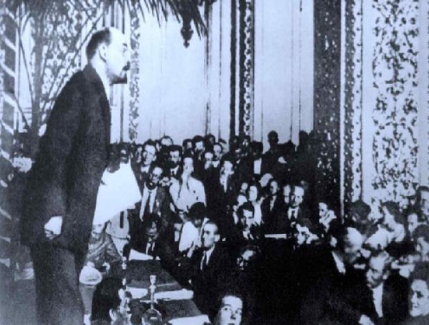 Lenin en la Internacional Comunista en Moscú