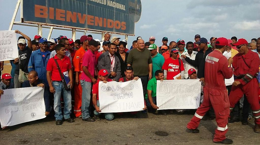 Afiliados al Sindicato de Trabajadores de Astilleros Navales Venezolanos (Astinave)