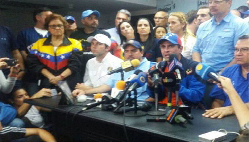 Capriles quien fue electo originalmente como gobernador del estado Miranda, se ha dedicado durante todo su periodo a enfrentar al gobierno nacional; en este sentido  recordando los tiempos de “descarguen esa arrechera”, expresa hoy: “Mañana convocamos a toda la ciudadanía nuevamente a la calle a combatir al Plan Zamora..."