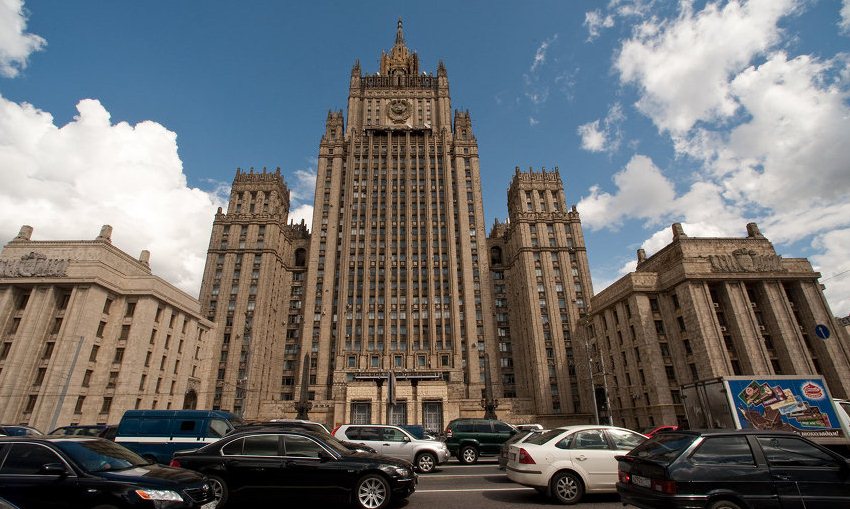 el Ministerio ruso de Asuntos Exteriores