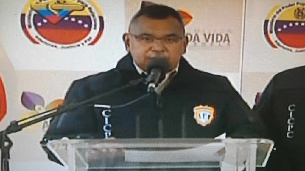 El ministro para las Relaciones Interiores, Justicia y Paz, Néstor Luis Reverol, informó del lamentable fallecimiento