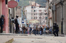 Enfrentamientos entre organismos de seguridad del estado y opositores violentos en Mérida