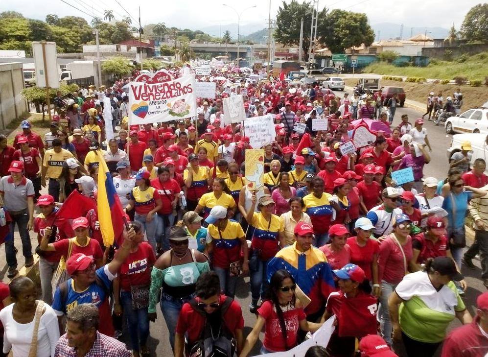 Miles de personas se manifestaron en contra de la violencia extrema que ha afectado a esta ciudad comercial e industrial del estado Mérida