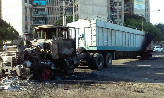 Gandola quemada en Maracaibo