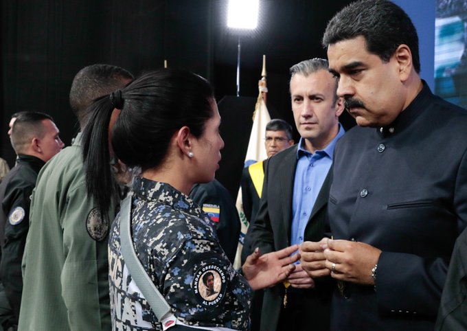 Presidente Maduro encabeza graduación conjunta de la UNES
