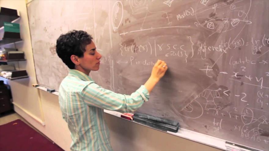 Muere Maryam Mirzajani, matemática iraní