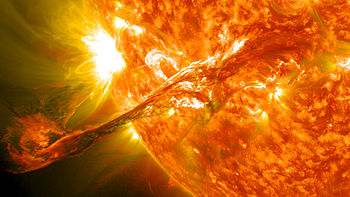 Los "vientos solares", emisiones persistentes de partículas altamente cargadas, podrían causar devastación en la Tierra.