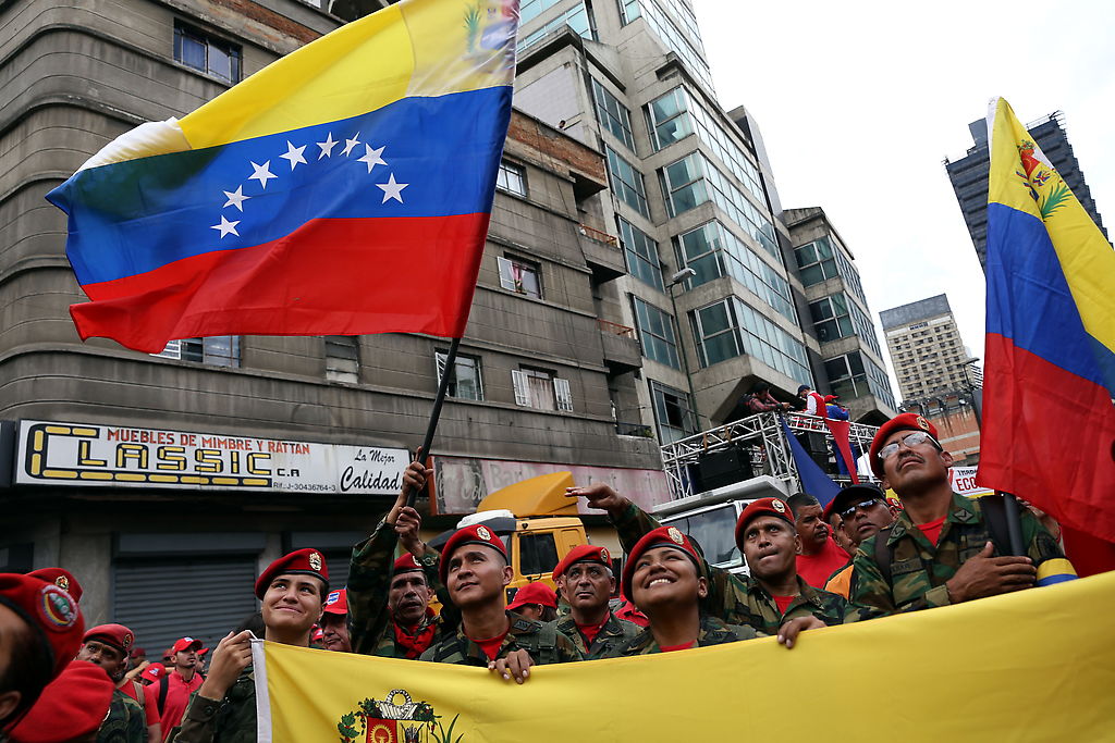 Marcha antiimperialista en Caracas