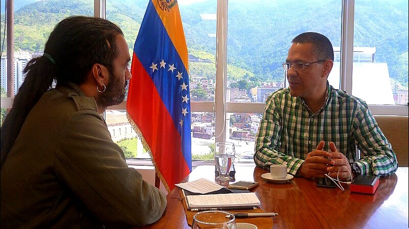 Periodista Ernesto Navarro y el ministro Ernesto Villegas