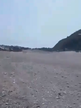 EL mar se retira en una playa de Oricao, estado Vargas