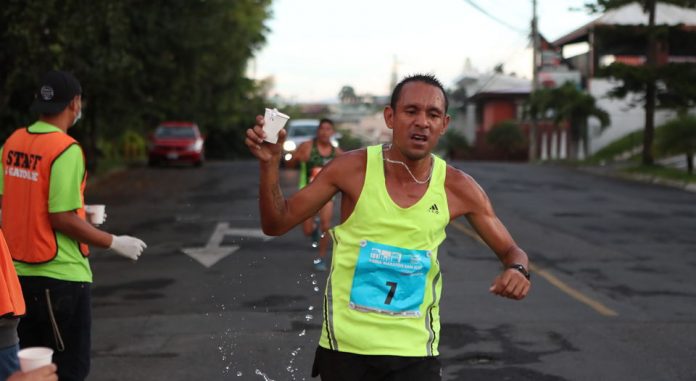 Maratonista  David Yáñez es atropellado en Costa Rica