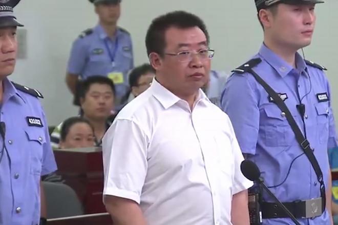 El abogado y activista Jiang Tianyong, ante la Corte de Changsha (China)