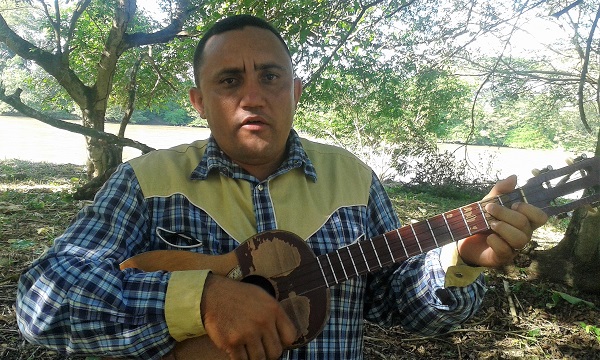 Candidato a Alcalde de Guanarito, Andrés López Brizuela, síndico y procurador municipal, cantautor de música llanera y hermano de la comunidad cristiana guanariteña, va en la tarjeta de UPP89 con respaldo de Marea Socialista