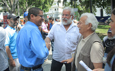 El candidato a la Alcaldía de Caracas, Nicmer Evans en la Plaza Bolívar de Caracas
