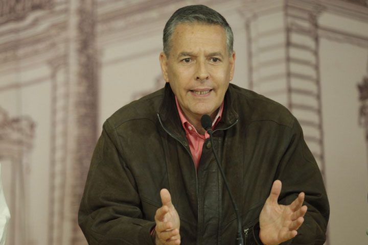 Ávalos, quien ya había sido alcalde de Sucre entre 2000-2008, obtuvo 117.640 votos, que equivalen a 59,85 %.