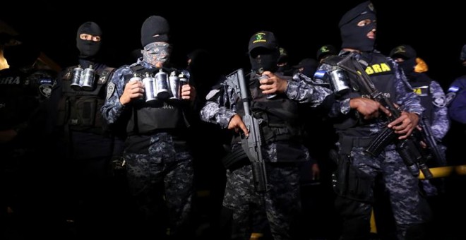Huelga de brazos caídos en Honduras