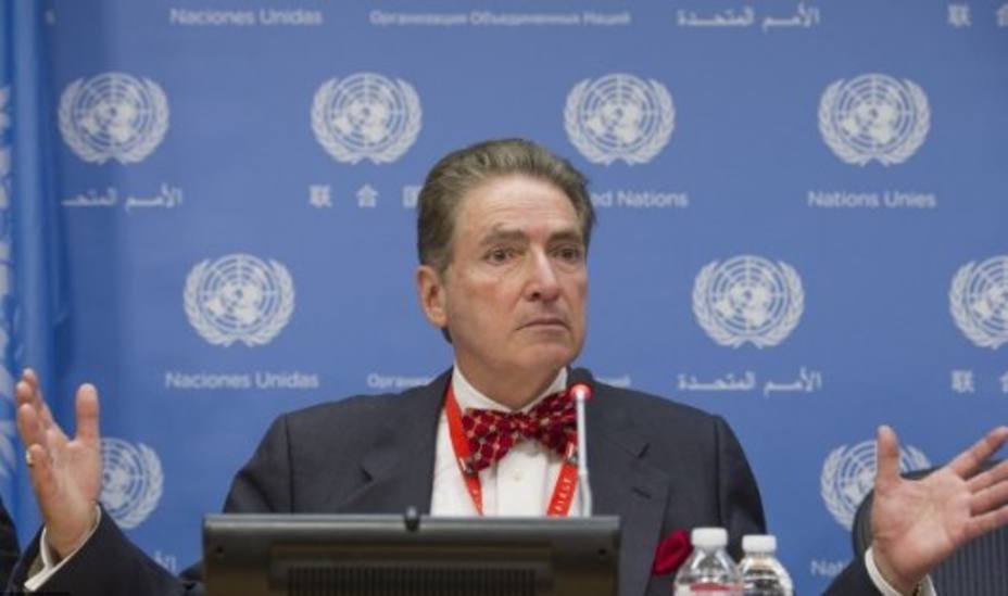 El relator de la ONU, Alfred de Zayas