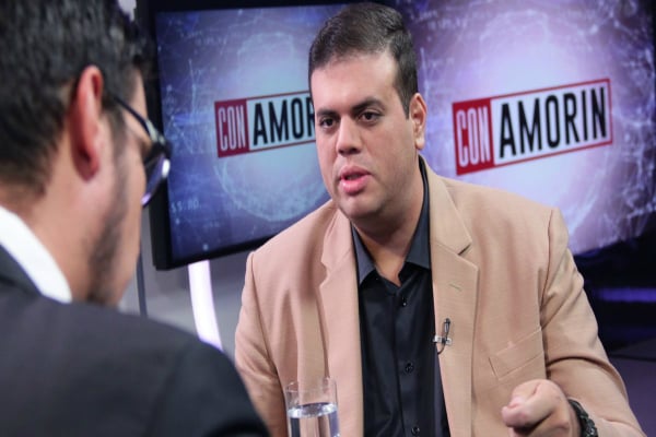 Carlos Vargas, superintendente de la criptomoneda venezolana entrevistado en el programa "Con Amorín".