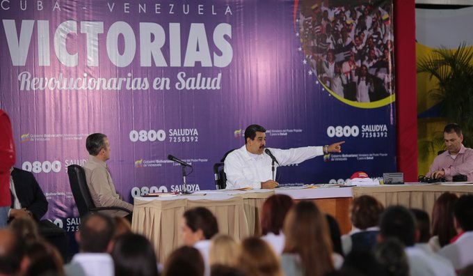 Presidente Maduro en acto con médicos integrales comunitarios