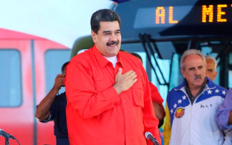 “Hermanos y hermanas no les voy a fallar. Asumo la candidatura presidencial para el período 2019-2025 y juro frente a ustedes hermanos trabajadores que seré el candidato de clase obrera venezolana”.