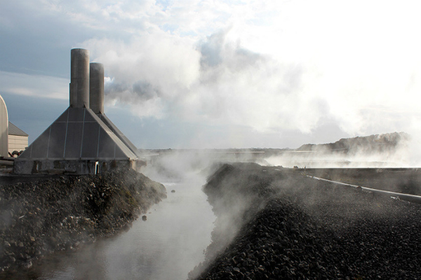 Planta geotérmica Svartsengi, Reykjanes, Islandia, 7 de junio de 2016.
