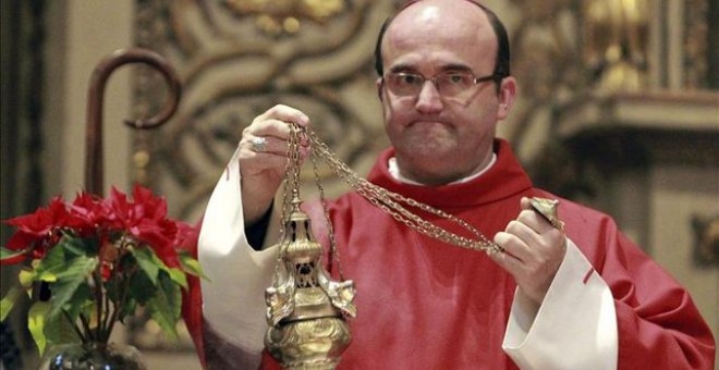 El Obispo de San Sebastián durante un oficio religioso