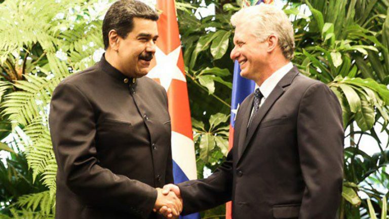 Nicolás Maduro junto al presidente de Cuba Miguel Díaz-Canel