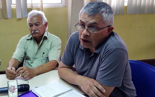 Reinaldo Quijada junto a Rafaél Núñez, también miembro de la dirigencia de UPP 89