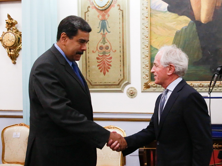Maduro recibe en Miraflores a Bob Corker