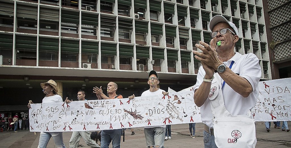 El pasado 18 de abril pacientes con VIH, provenientes de varios estados del país, protestaron en la sede del Ministerio de Salud