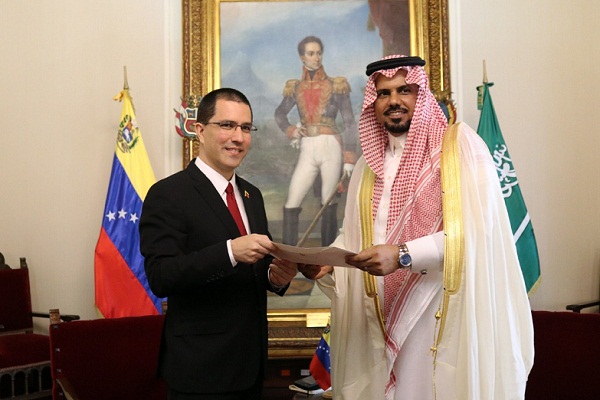 Canciller Arreaza y embajador Saad Bin Abdullah al Saad