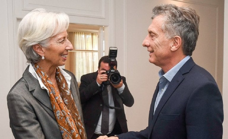 El presidente argentino, Mauricio Macri junto a la titular del FMI, Christine Lagarde