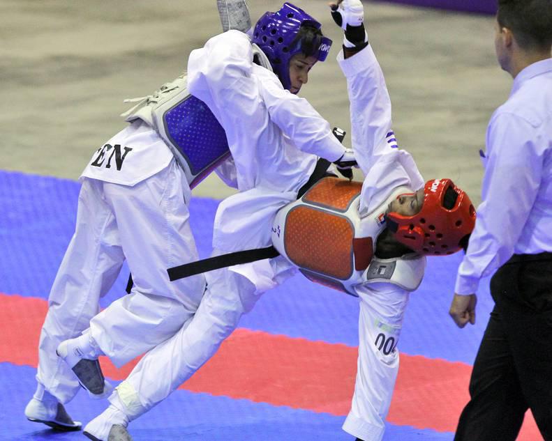 Virginia Dellán (49 kg) revalidó su título suramericano en taekwondo