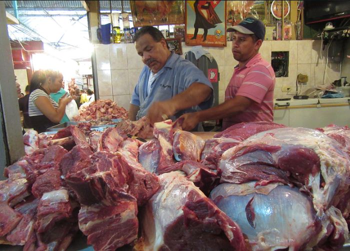 Desde hace más de una semana, el precio del kilo de carne superó el salario mínimo integral